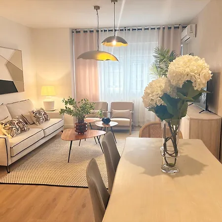 Genteel Martinez Campos Ii Apartment