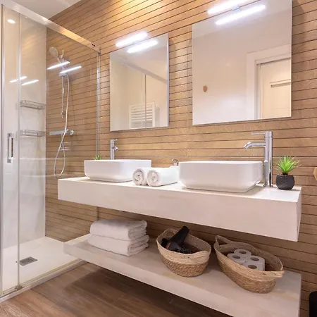 Genteel Martinez Campos Ii Apartment *