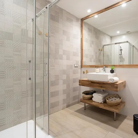 Genteel Martinez Campos Ii Apartment *